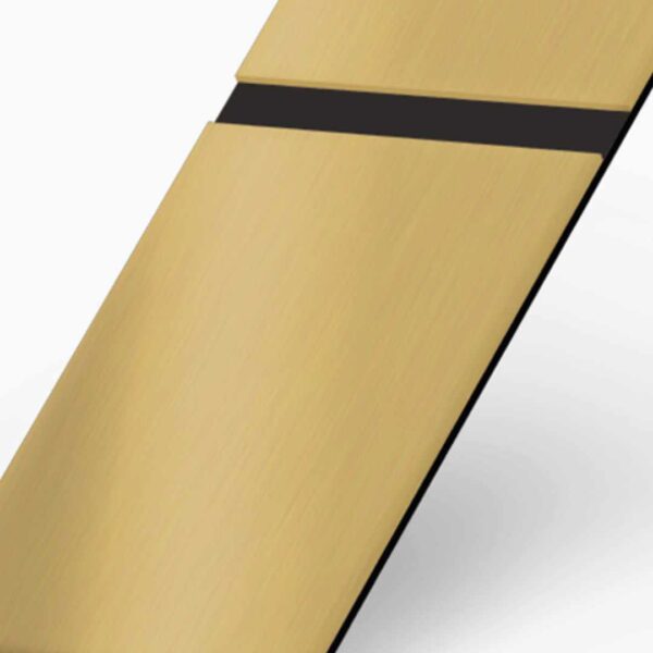 Planchas Lamicoid color Dorado sobre Negro 122 x 60